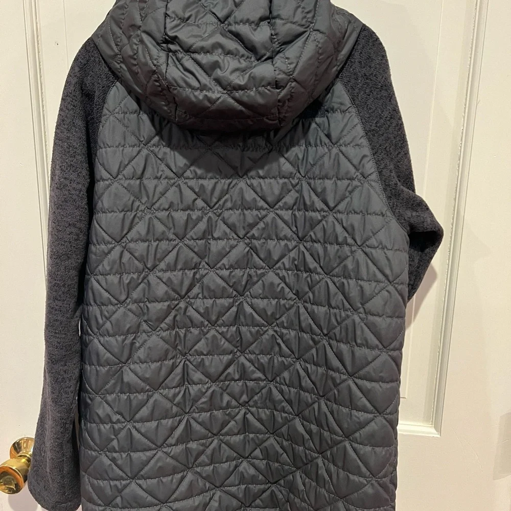 North Face Jacket - Picture 8 of 8